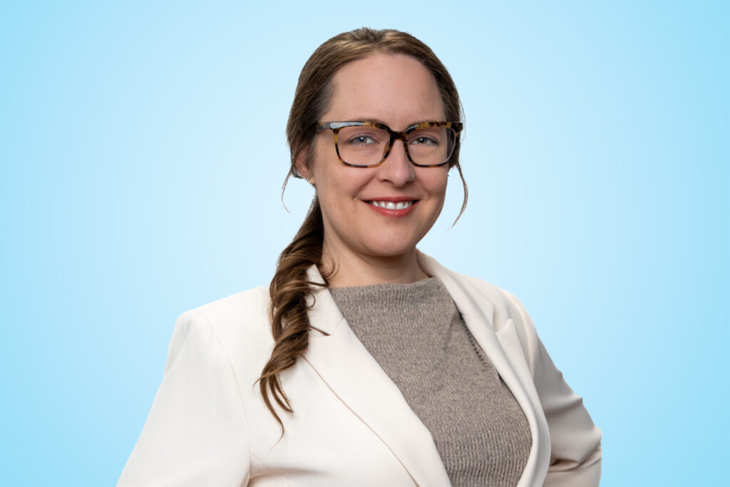 Shannon Almeida LMFT therapist in Chicago specializing in couples therapy and mental health care